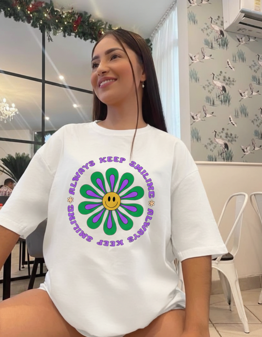 KEEP SMILING OVERSIZED T-SHIRT