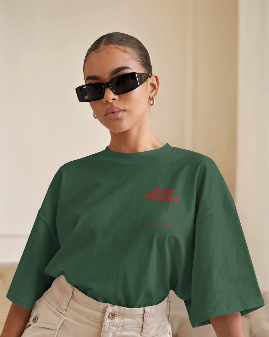 KISS ME OVERSIZED T-SHIRT